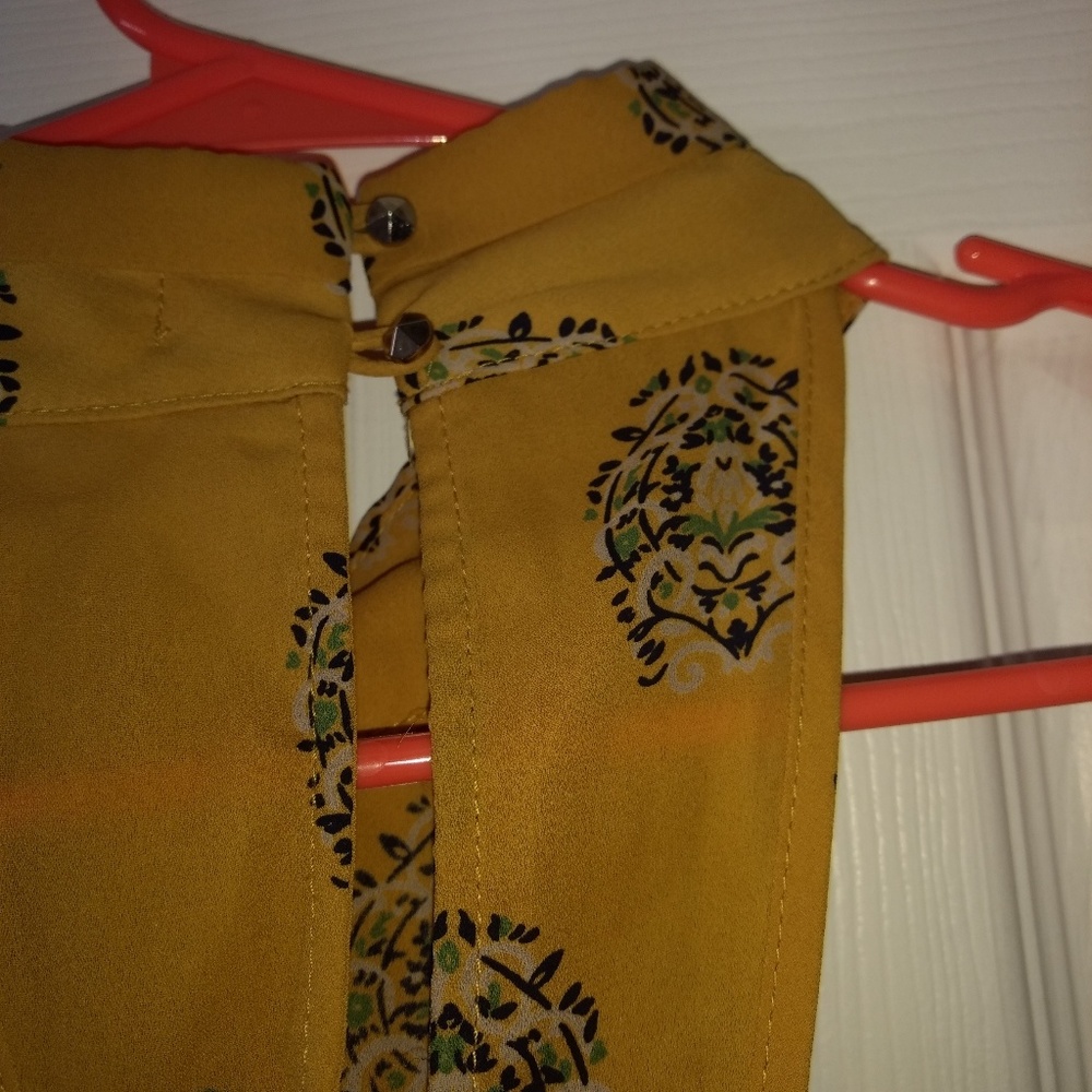 Yellow Blouse - Picture 2 of 3